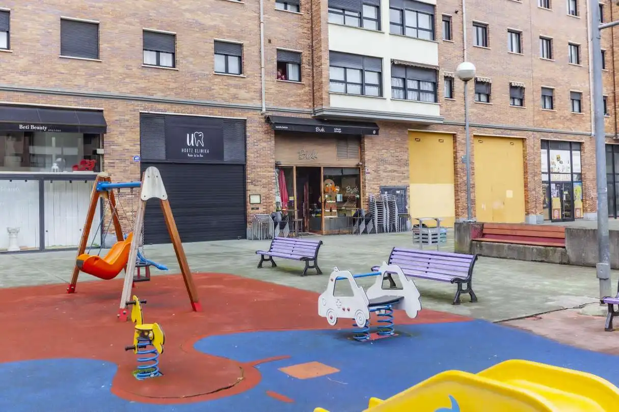 Vista exterior de Local en venta en Urnieta con Aire acondicionado