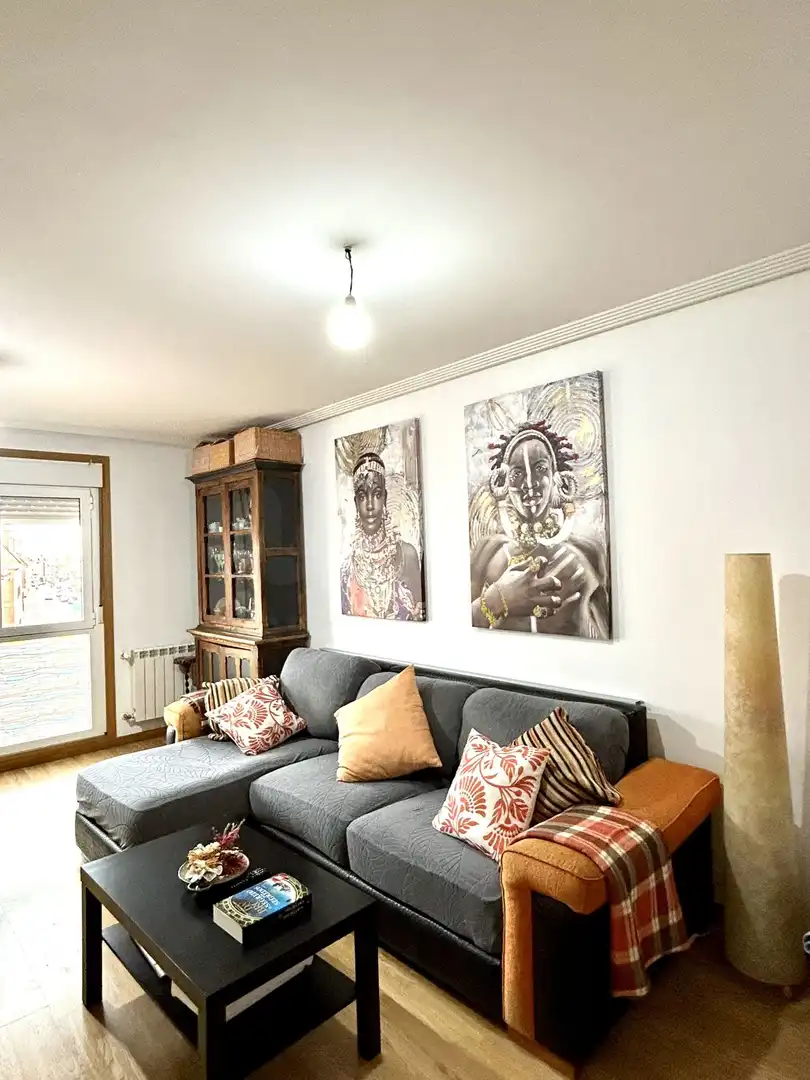Wohnzimmer von Maisonette zum Verkauf in Valverde de la Virgen mit Klimaanlage und Heizung