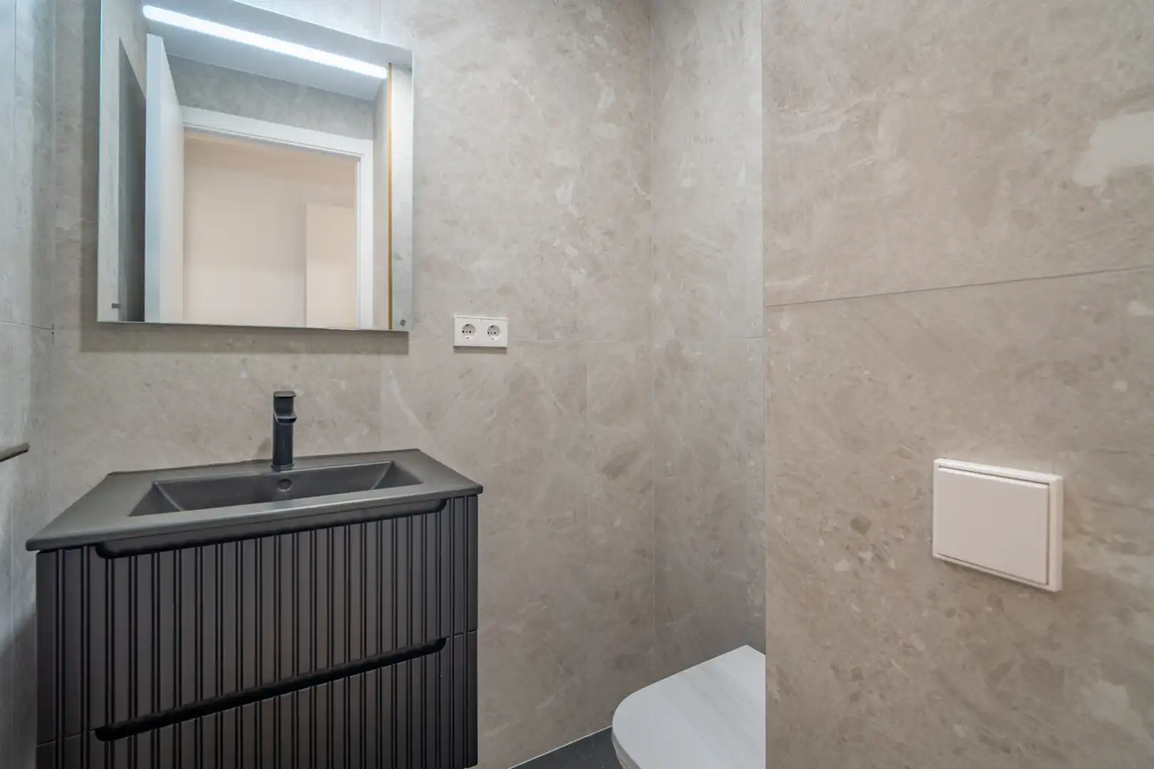 Bany de Apartament en venda en Málaga amb Piscina i Piscina comunitària