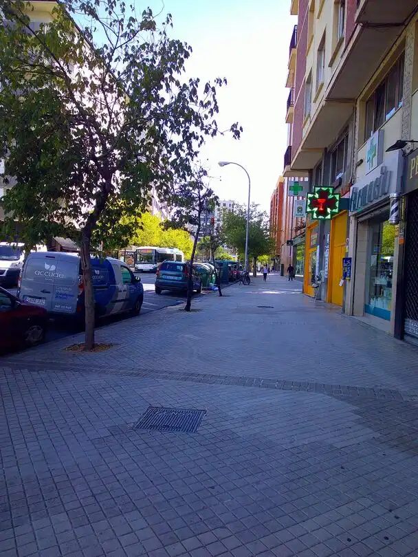 Vista exterior de Oficina de alquiler en  Pamplona / Iruña con Calefacción
