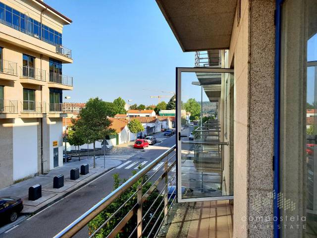 Local comercial en Venta en Sempre Galiza en Campus Sur - Santa Marta