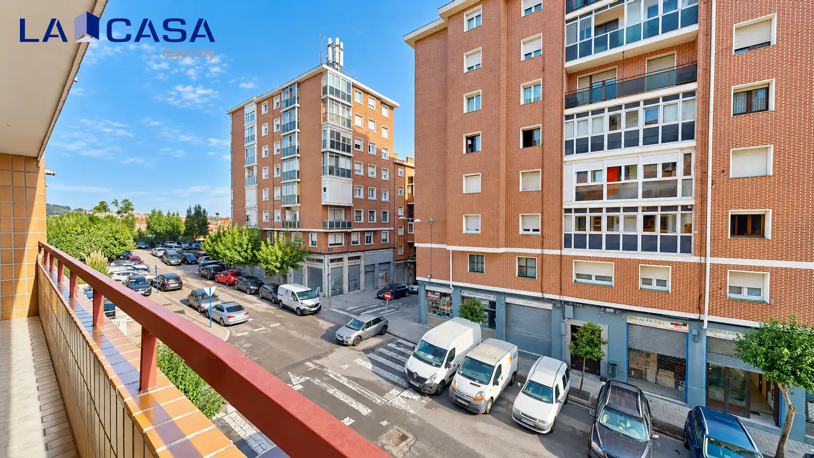 Vista exterior de Piso en venta en Erandio con Calefacción y Balcón