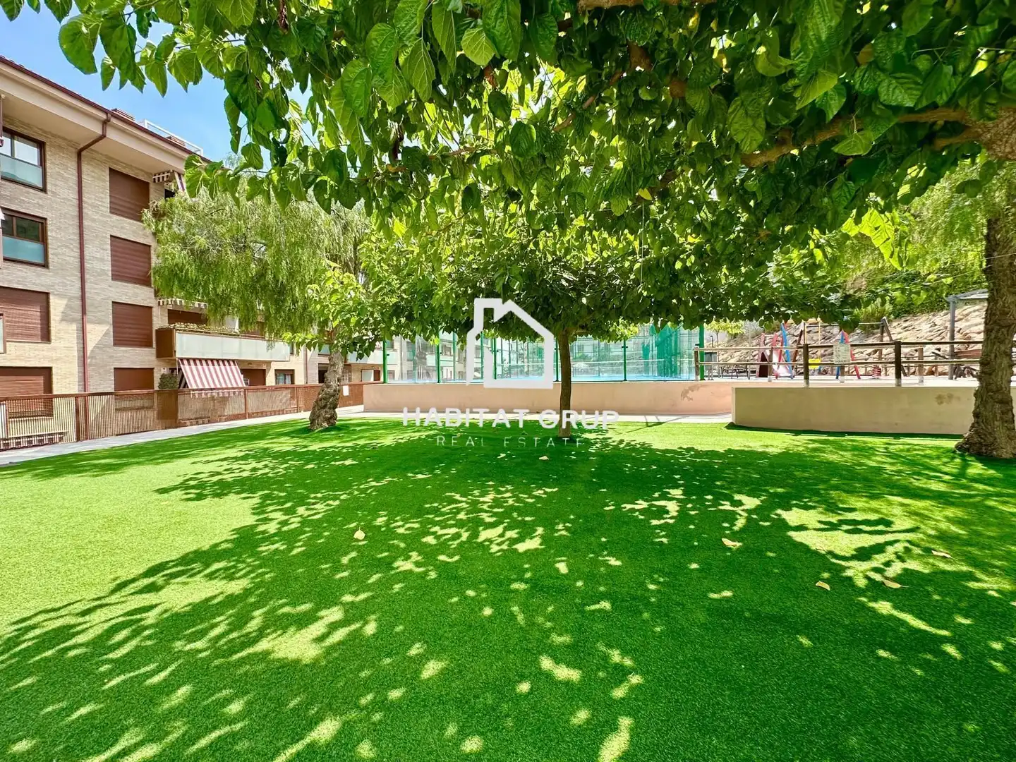 Vista exterior de Pis en venda en Lloret de Mar amb Aire condicionat, Terrassa i Piscina comunitària