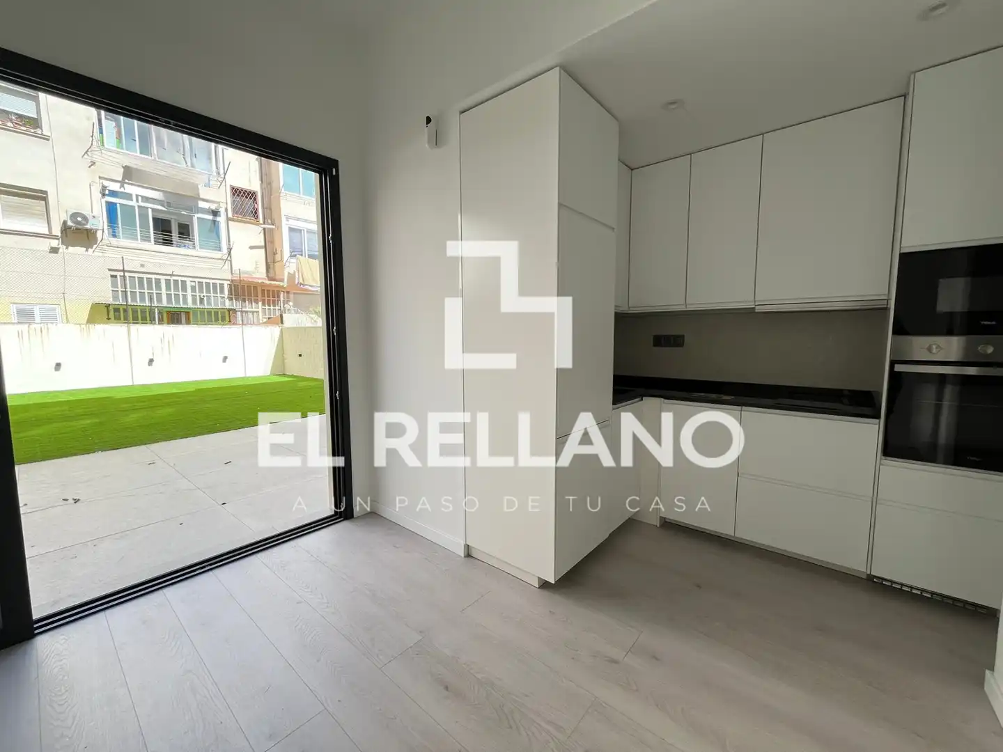 Cocina de Piso en venta en Badalona con Aire acondicionado, Calefacción y Jardín privado