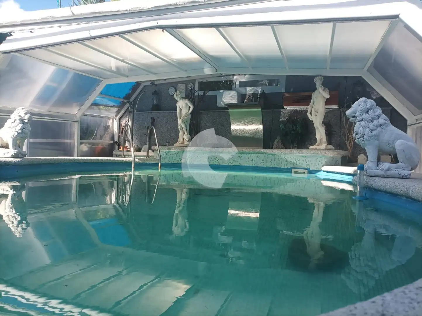 Piscina de Casa adosada en venta en Ourense Capital 