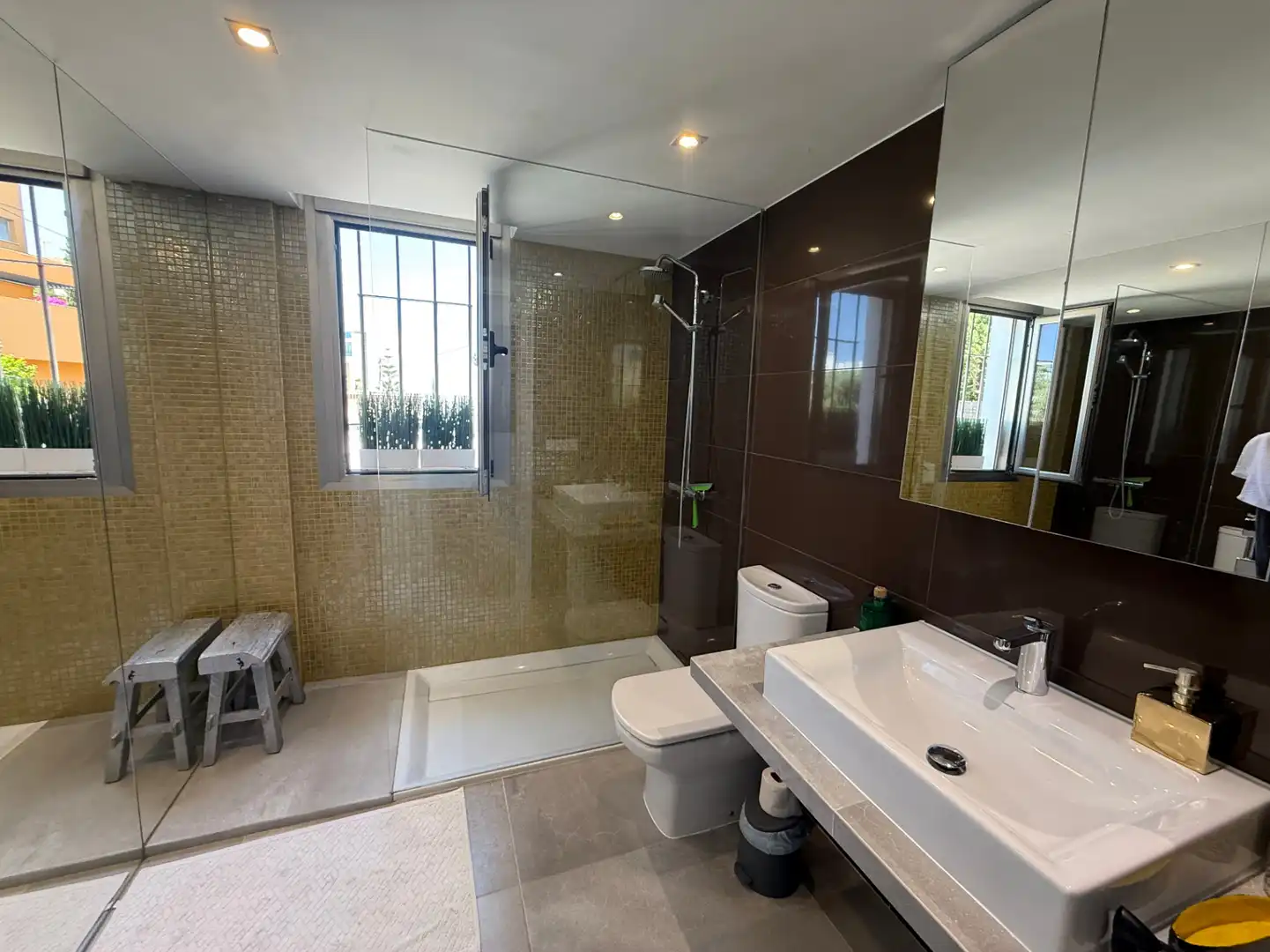 Bany de Apartament en venda en Eivissa amb Aire condicionat, Terrassa i Piscina