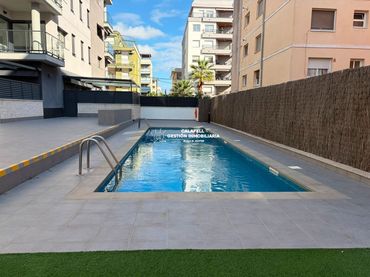 Piso con piscina en venta en Besos