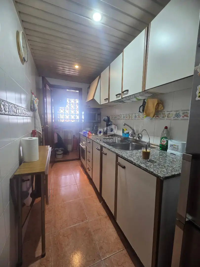 Cocina de Piso en venta en Sant Boi de Llobregat con Aire acondicionado, Horno y Balcón
