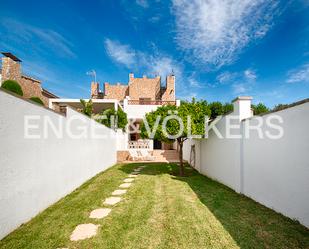 Jardí de Casa adosada en venda en Empuriabrava amb Aire condicionat i Jardí privat