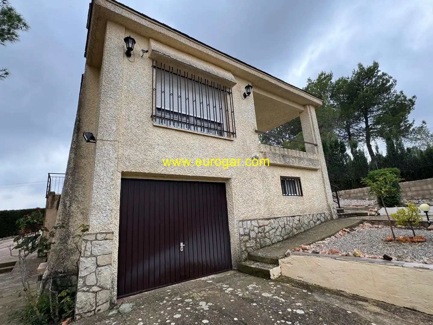 Exterior view of Houses for sale in Siete Aguas  with Storage room and Swimming Pool