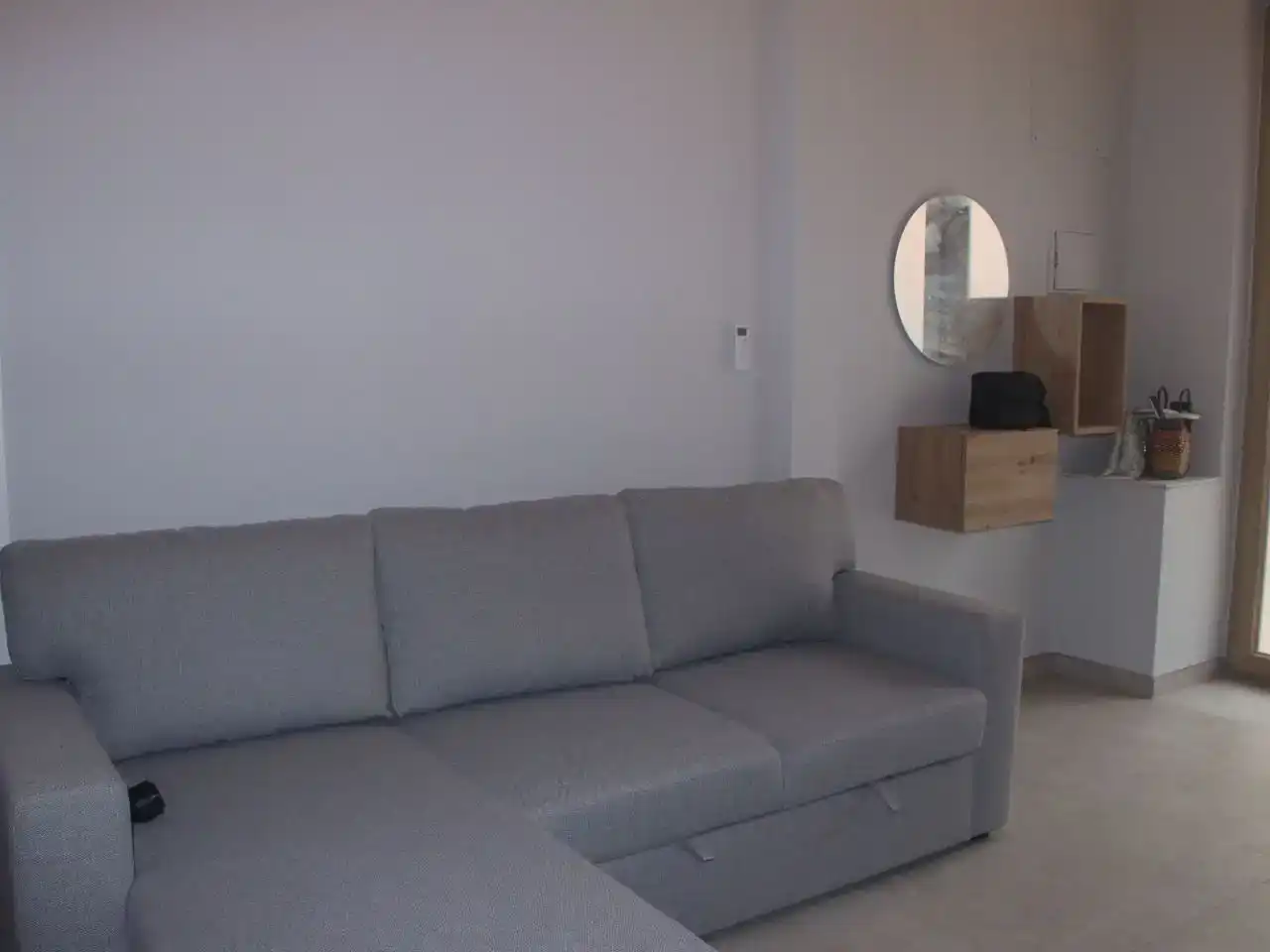 Sala d'estar de Planta baixa de lloguer en Valencia amb Aire condicionat i Moblat