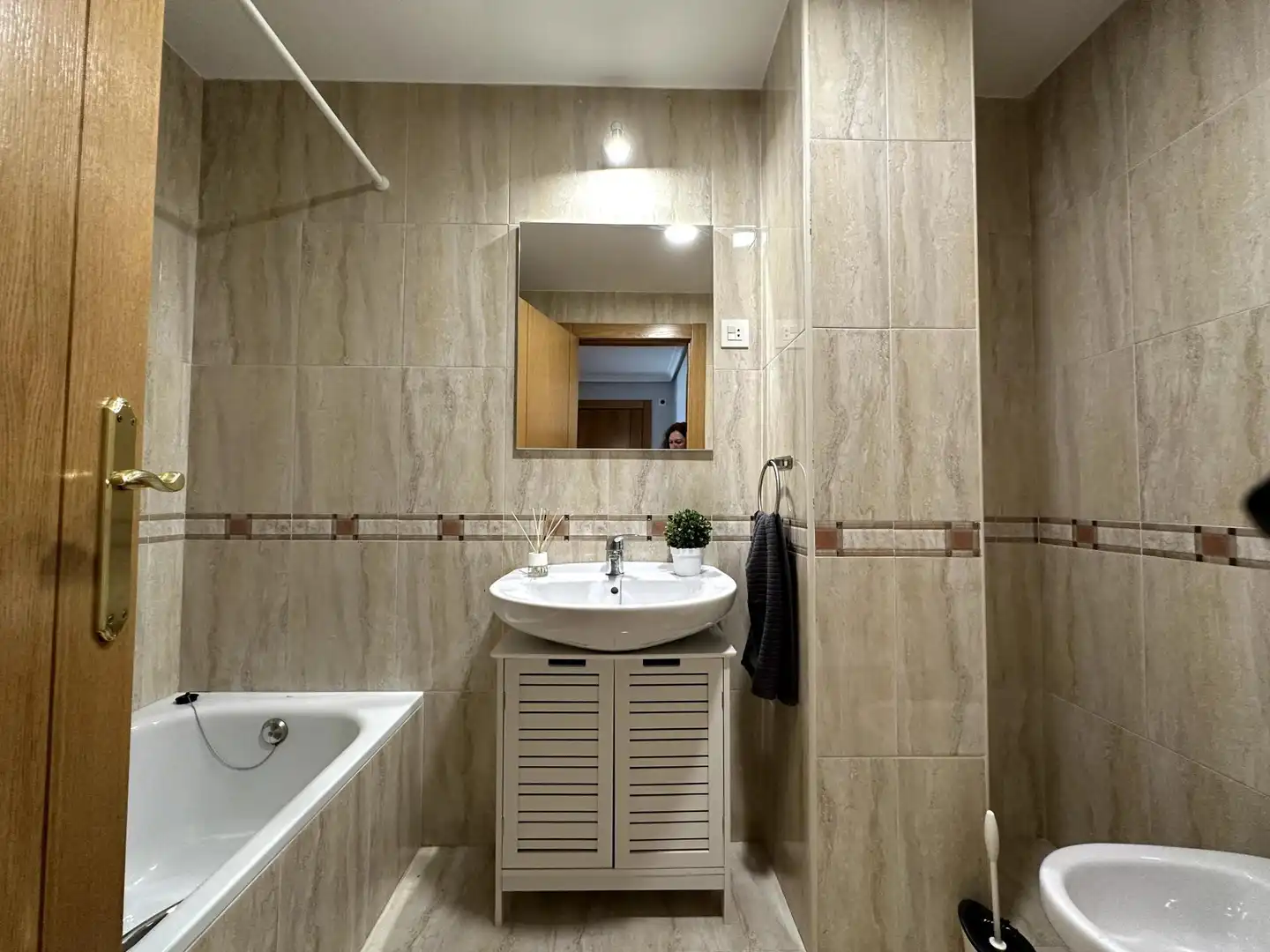 Baño de Apartamento en venta en León Capital  con Calefacción y Terraza