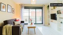 Living room of Flat to rent in  Madrid Capital  with Air Conditioner, Heating and Furnished