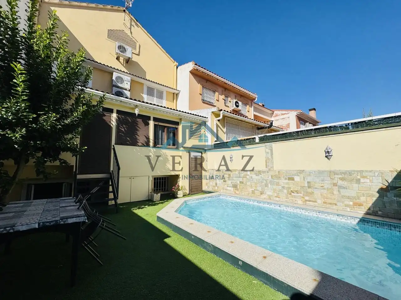 Casa amb piscina en venda a Calle Bruselas, imagen 4