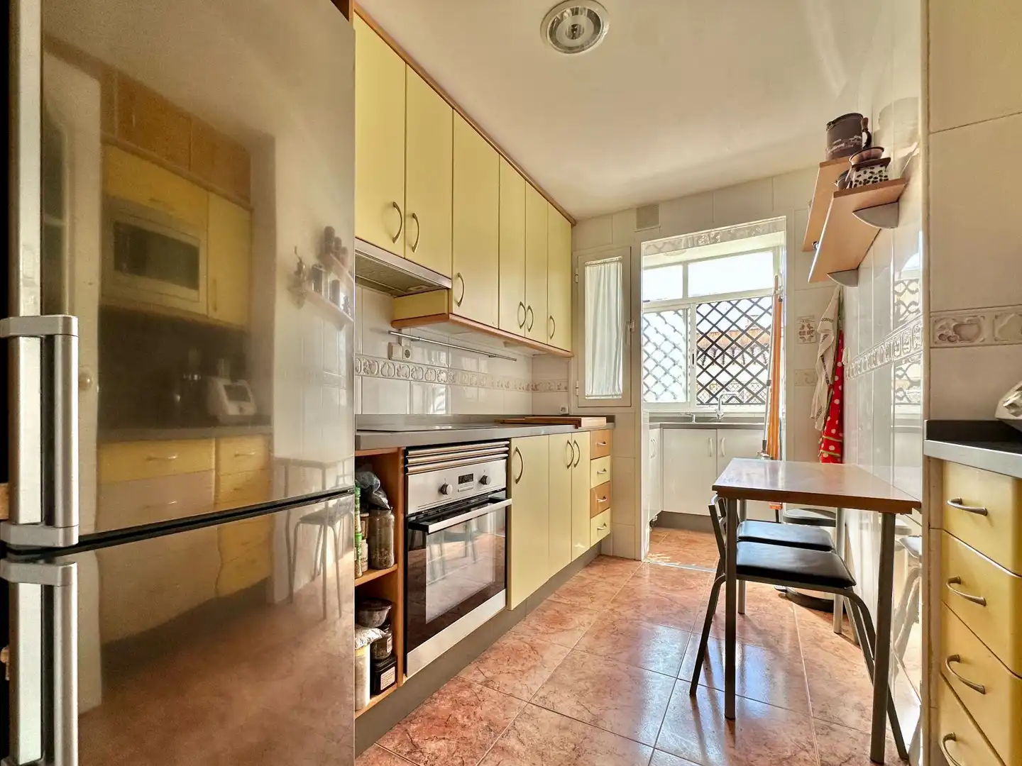 Cocina de Apartamento en venta en Almuñécar con Aire acondicionado, Terraza y Amueblado