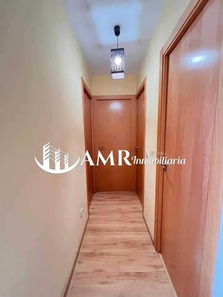 Piso en venta en Leganés con Calefacción y Alarma