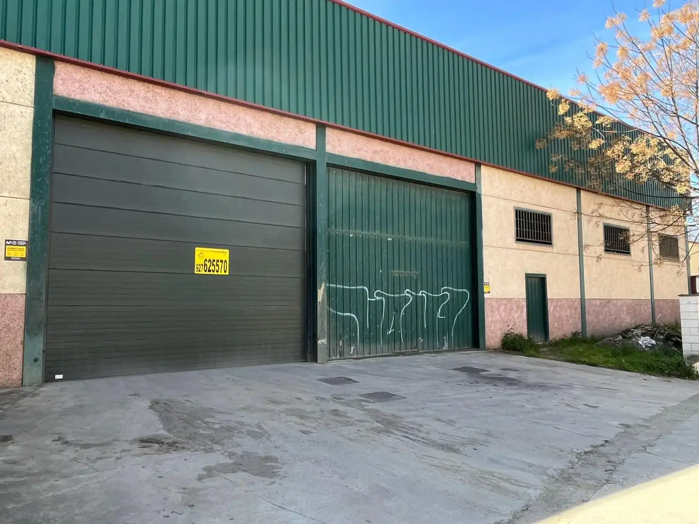 Nau industrial en venda a Malpartida de Cáceres