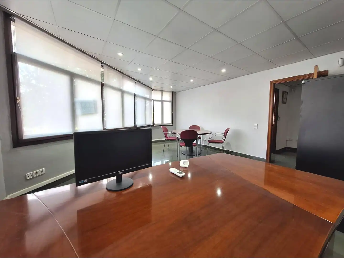 Office for rent in Barberà del Vallès  with Air Conditioner, Heating and Storage room