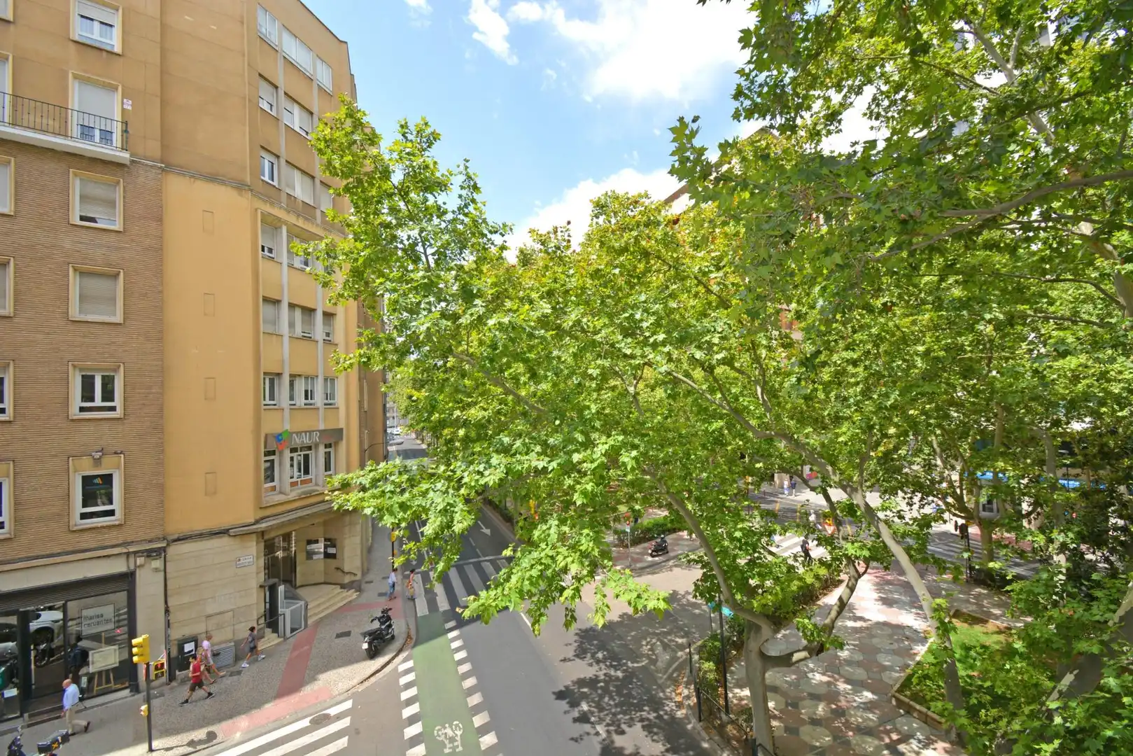 Vista exterior de Pis en venda en Zaragoza amb Calefacció, Terrassa i Balcó