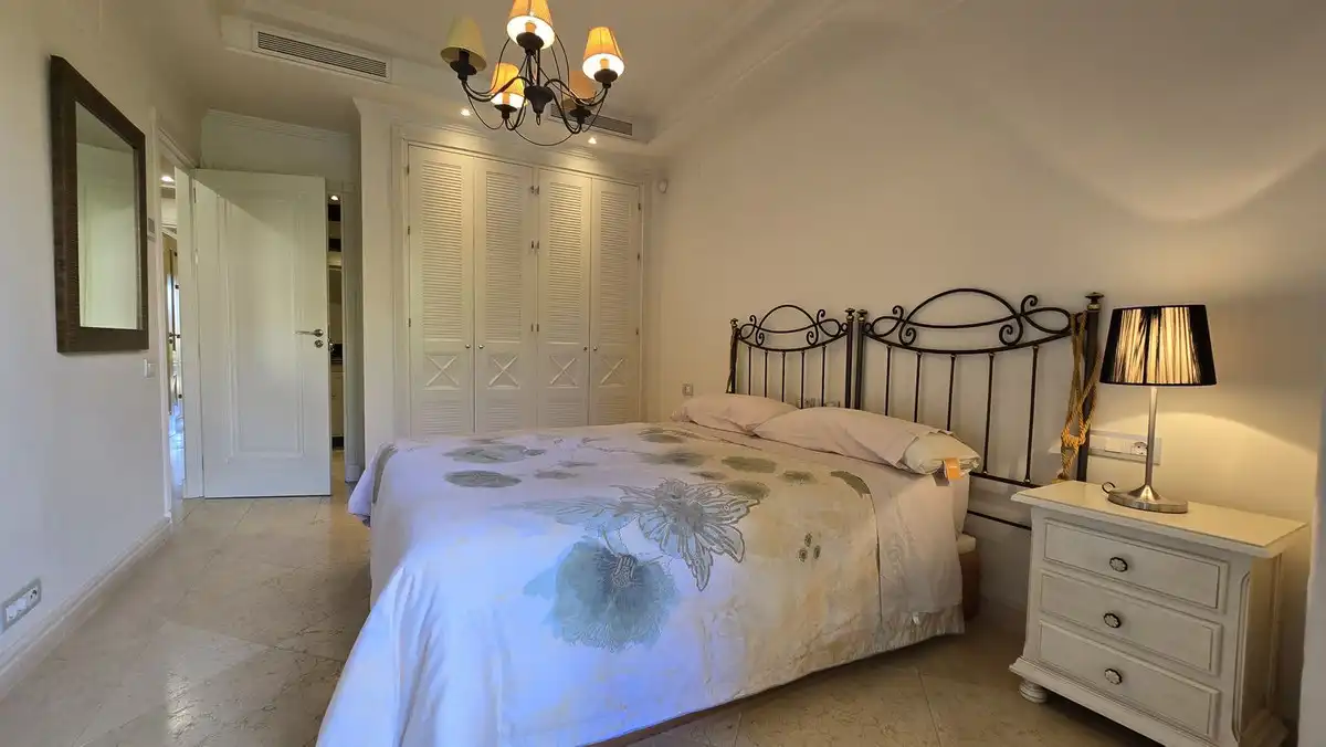 Piso con ascensor en venta en Estepona Pueblo, imagen 20