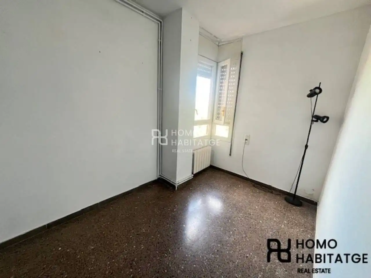 Habitación de Piso en venta en Sabadell con Calefacción y Balcón