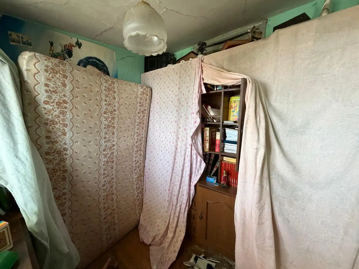 Habitación de Casa adosada en venta en A Pobra de Trives  con Amueblado, Lavadora y Microondas