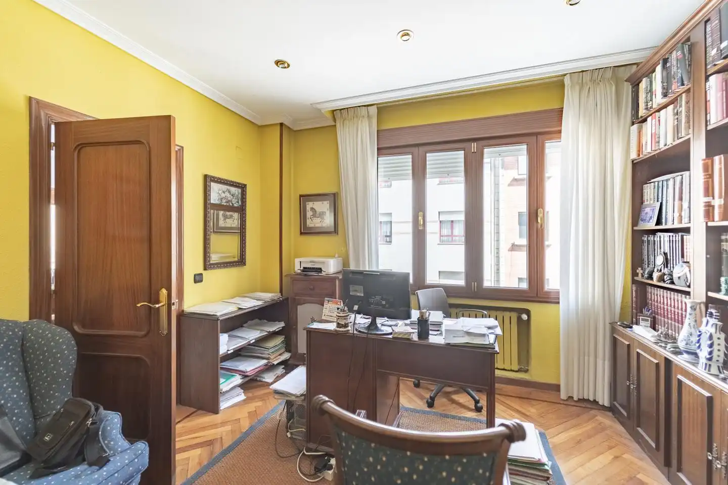 Piso con ascensor en venta en Calle Carreño Miranda, imagen 16