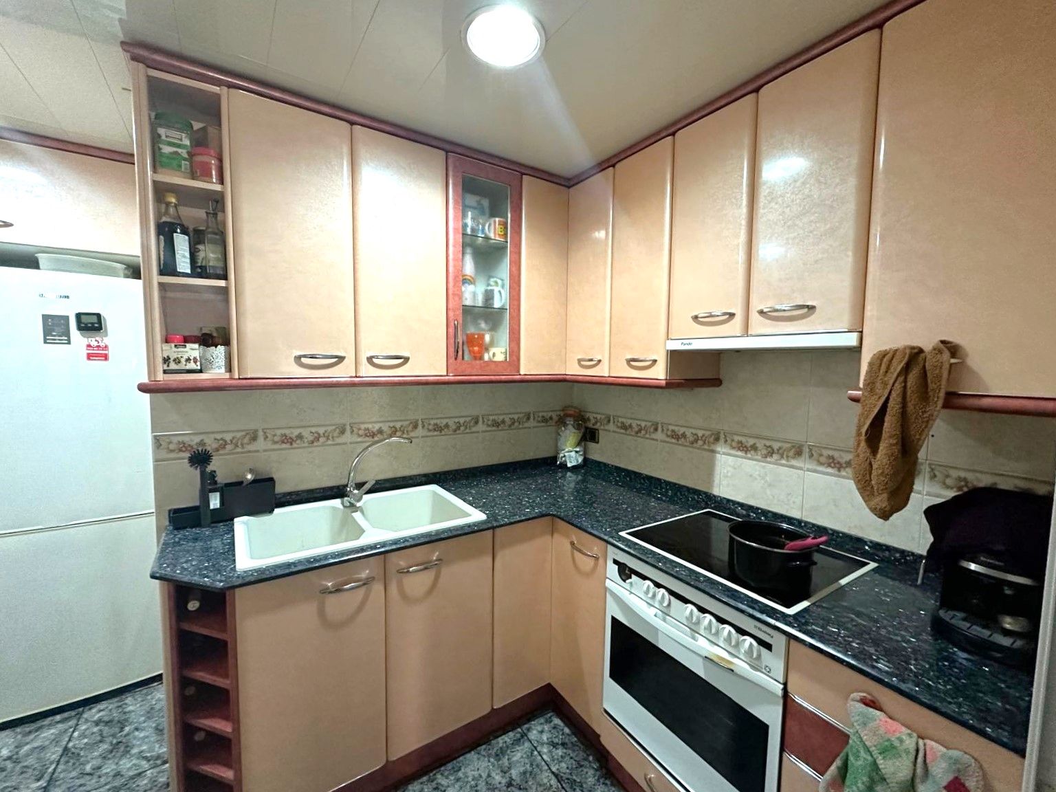 Cuina de Pis en venda en Badalona amb Traster