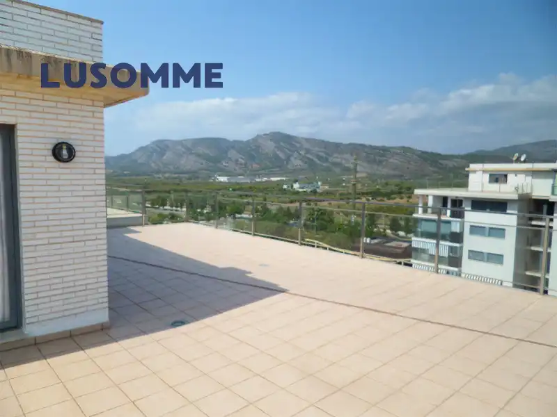 Terrasse von Maisonette zum Verkauf in Oropesa del Mar / Orpesa mit Klimaanlage, Terrasse und Abstellraum