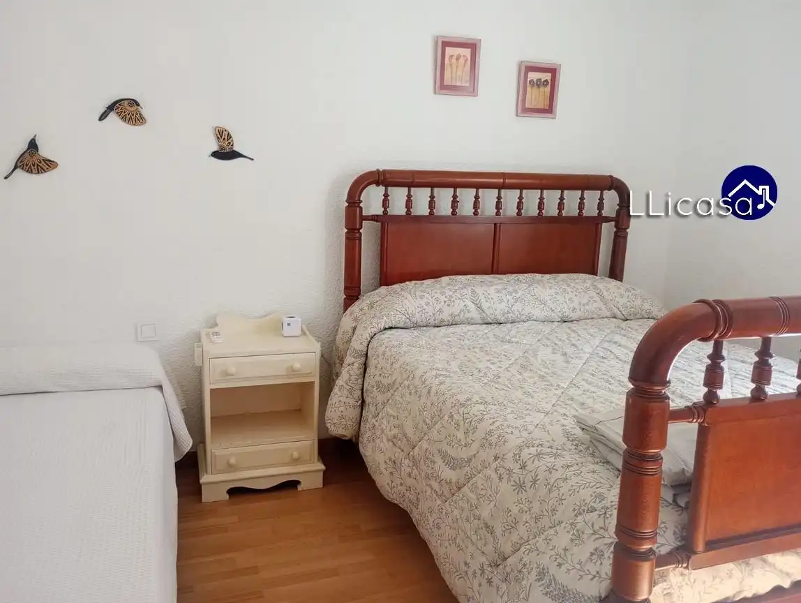 Dormitori de Casa o xalet de lloguer en Olocau amb Calefacció, Jardí privat i Terrassa