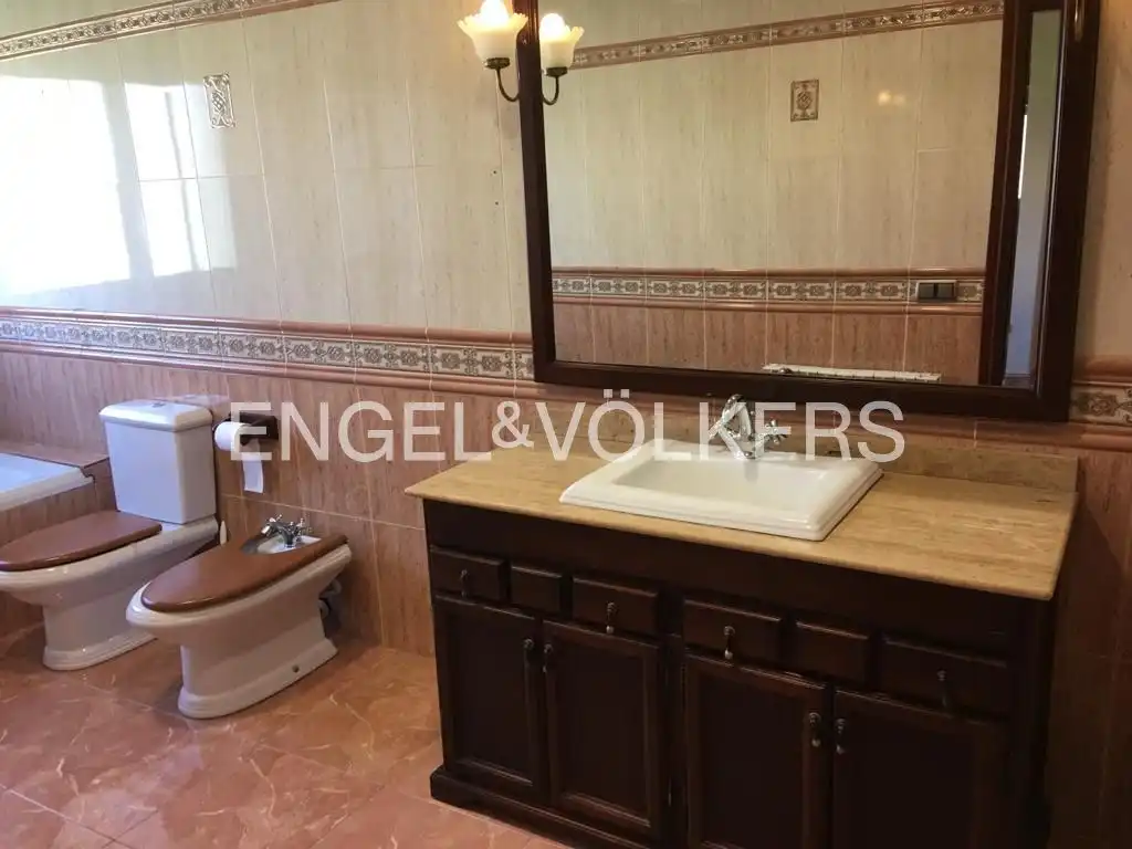 Baño de Casa o chalet en venta en Sant Cugat Sesgarrigues con Aire acondicionado, Calefacción y Trastero
