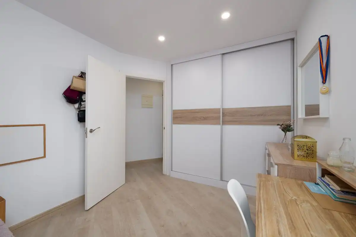 Flat for sale in Carrer Victoria Kent, Camí dels Magros - Casablanca