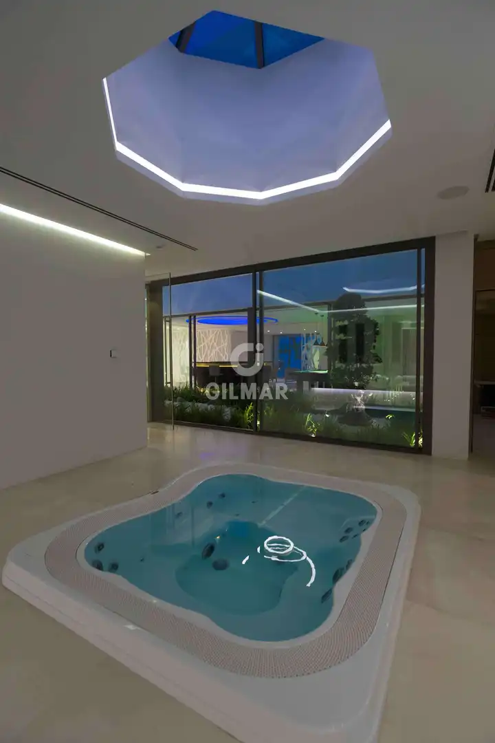 Xalet amb piscina en venda a Nueva Andalucía, imagen 4