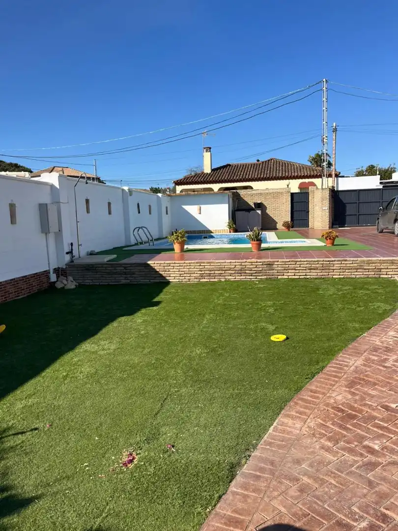 Garden of Country homes for sale in Sanlúcar de Barrameda  with Storage room and Furnished