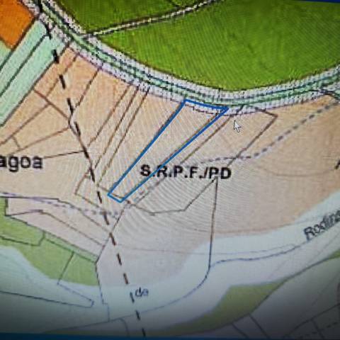 Terreno residencial en Venta en Travesía de Rodinso en Castroverde