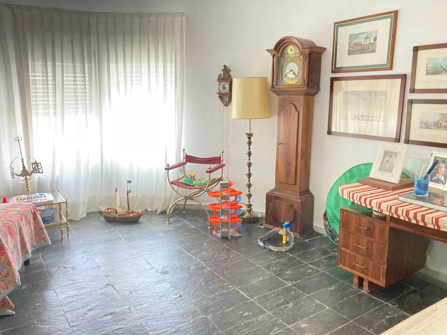 Sala de estar de Casa o chalet en venta en León Capital  con Calefacción, Jardín privado y Horno