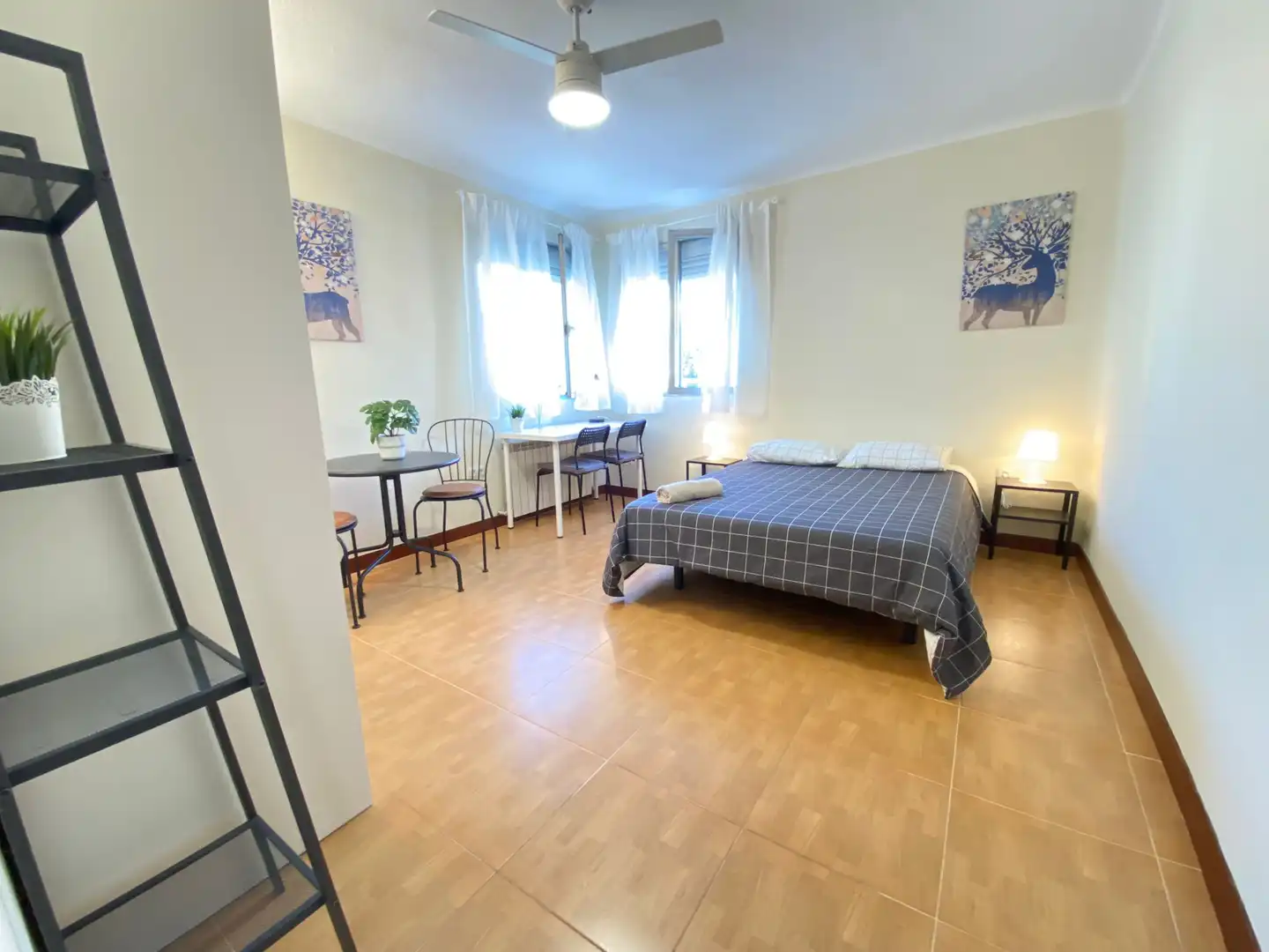 Room in Calle Pico de Alba, 1, Palomeras Bajas