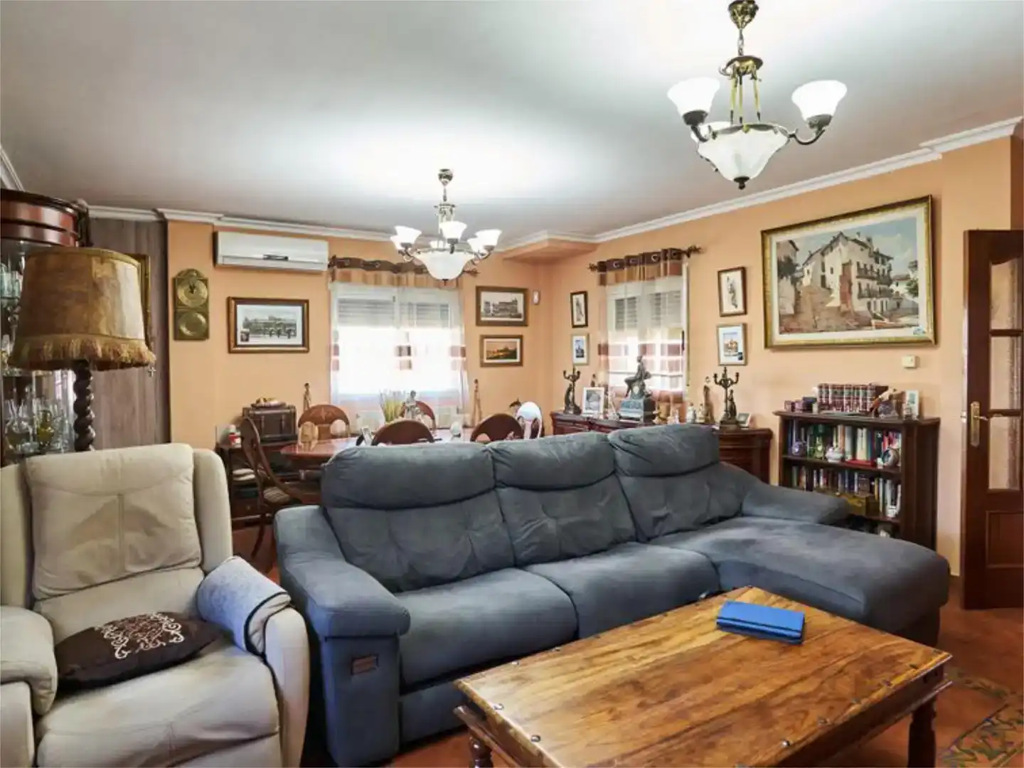 Sala de estar de Casa o chalet en venta en Torredelcampo con Aire acondicionado, Jardín privado y Trastero