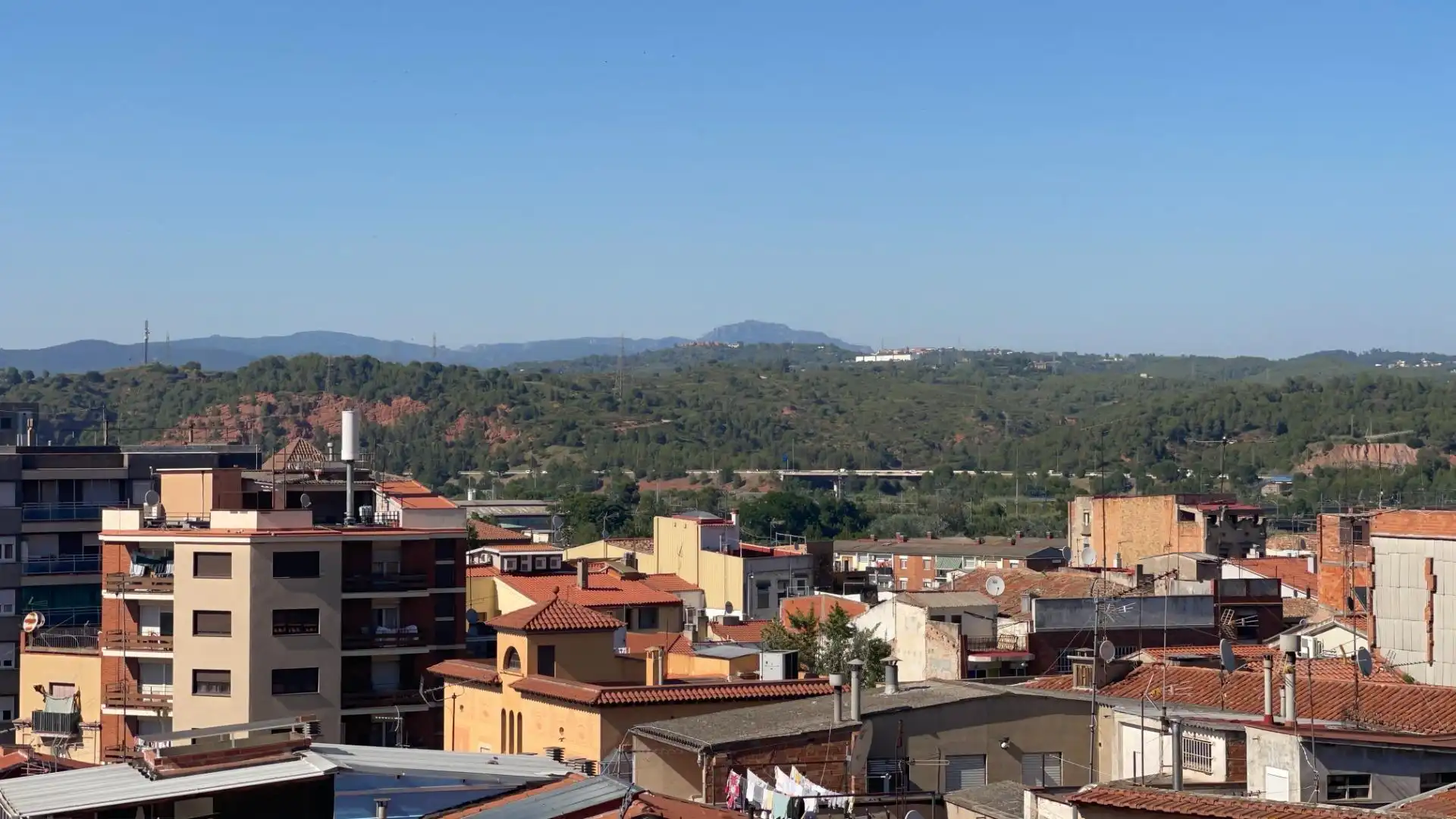 Vista exterior de Àtic en venda en Martorell amb Terrassa