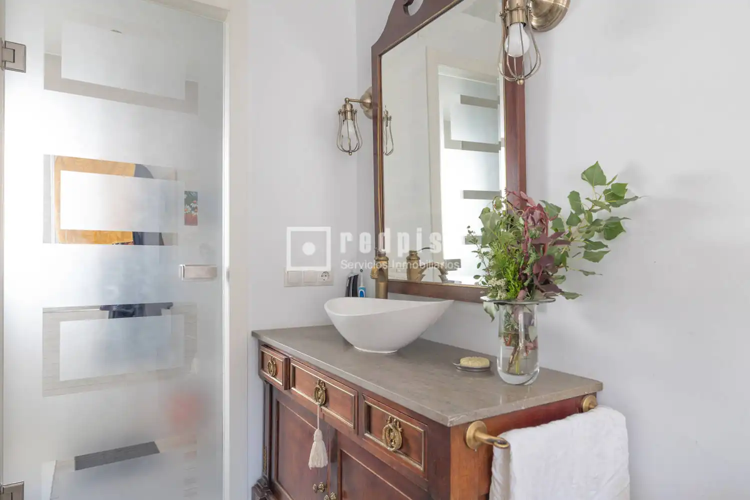 Baño de Piso en venta en Madrid con Aire acondicionado, Calefacción y Terraza