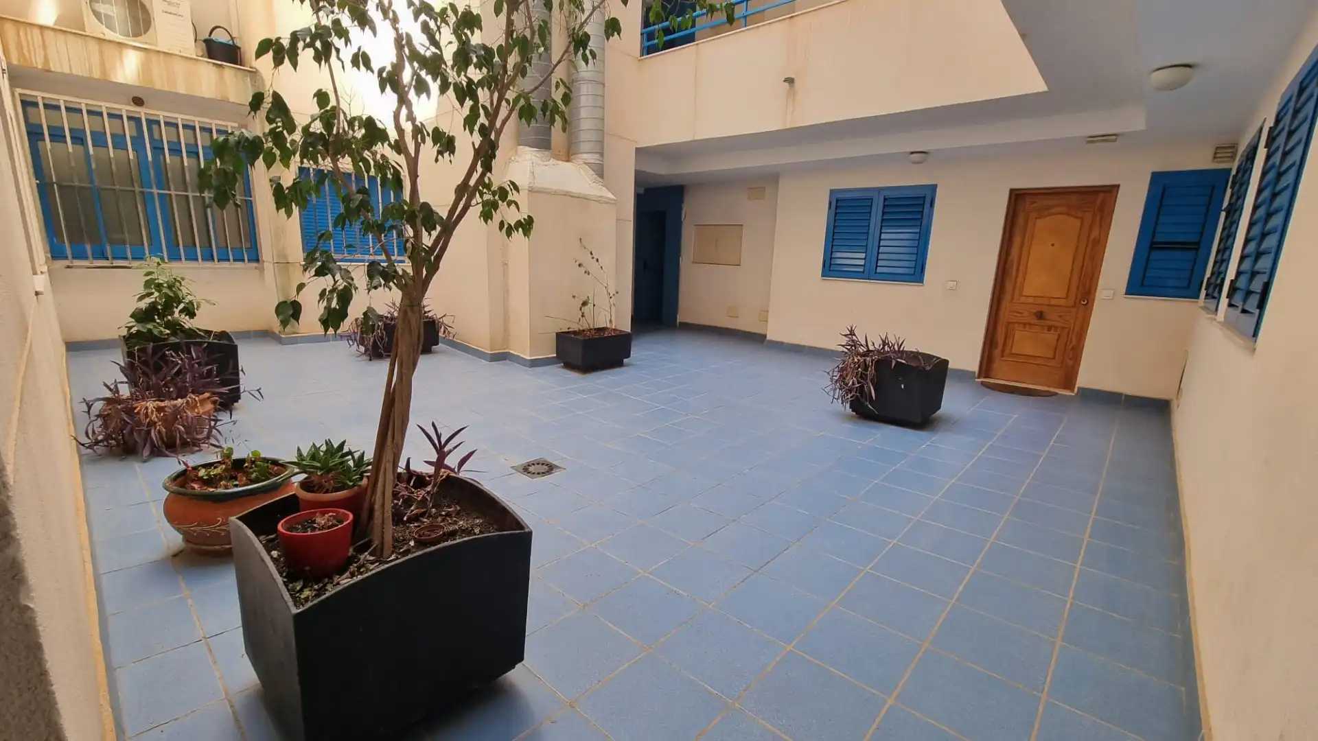 Exterior view of Apartments for rent in Roquetas de Mar  with Air Conditioner, Terrace and Furnished