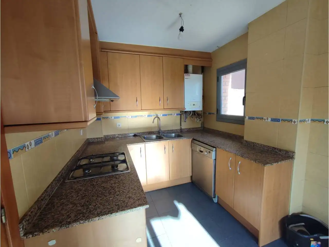 Kitchen of Flat for sale in Sant Sadurní d'Anoia  with Air Conditioner, Heating and Parquet flooring