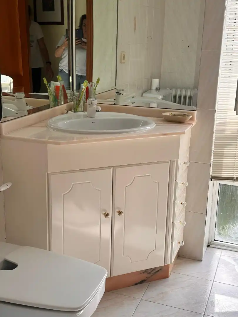 Bathroom of Detached homes for sale in Brión  with Heating, Private garden and Parquet flooring