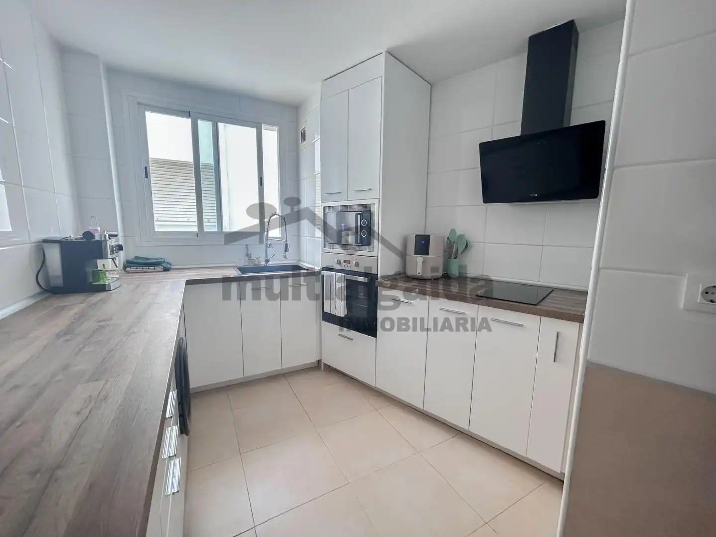 Küche von Wohnung zum Verkauf in Arcos de la Frontera mit Klimaanlage, Terrasse und Abstellraum