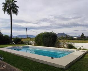 Piscina de Pis de lloguer en Dénia amb Terrassa i Balcó