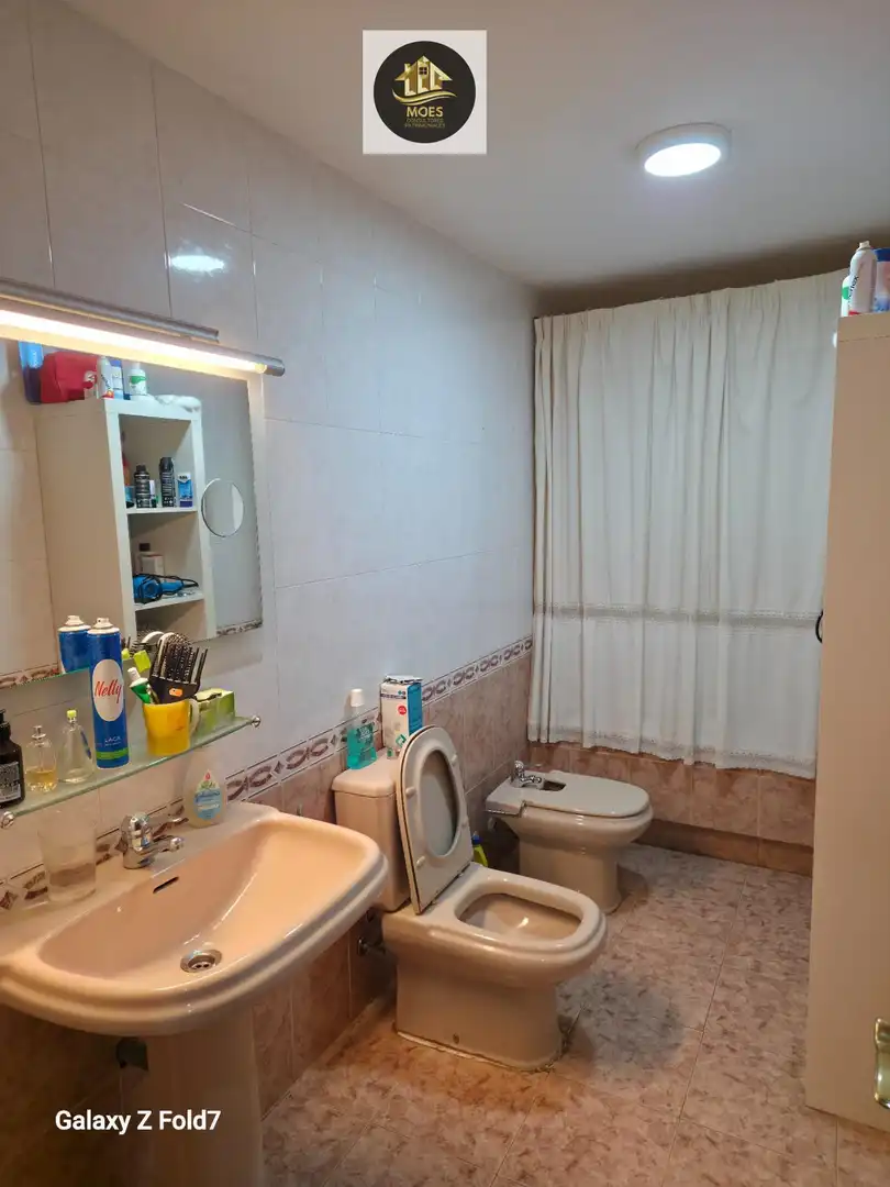 Badezimmer von Wohnung zum Verkauf in Jaén mit Terrasse, Abstellraum und Balkon