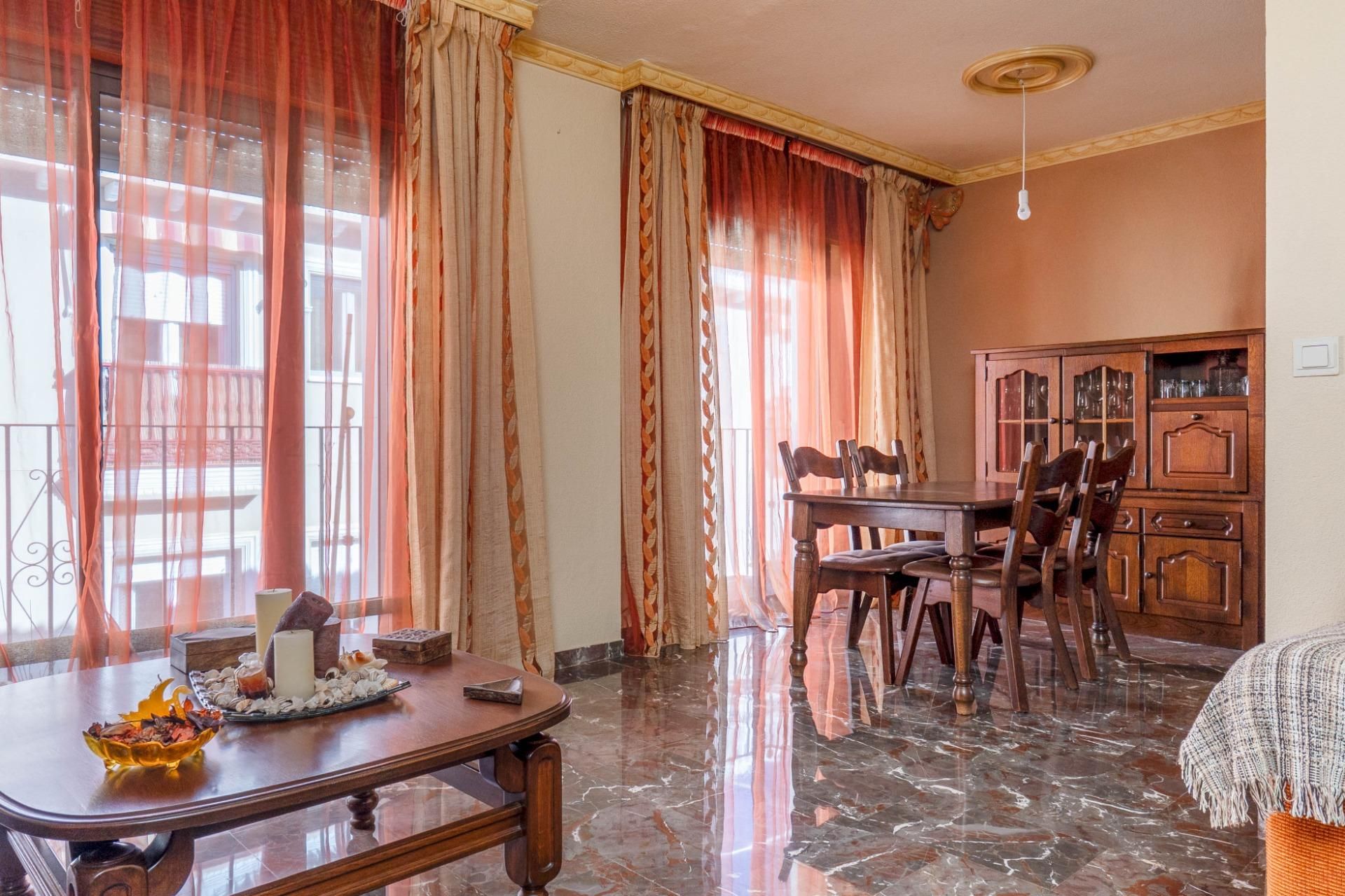 Menjador de Pis en venda en Atarfe amb Balcó