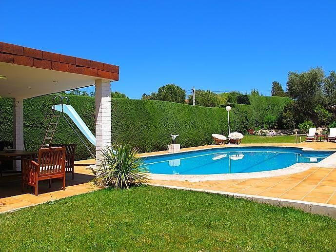 Piscina de Casa o chalet de alquiler en Boadilla del Monte con Aire acondicionado, Jardín privado y Trastero