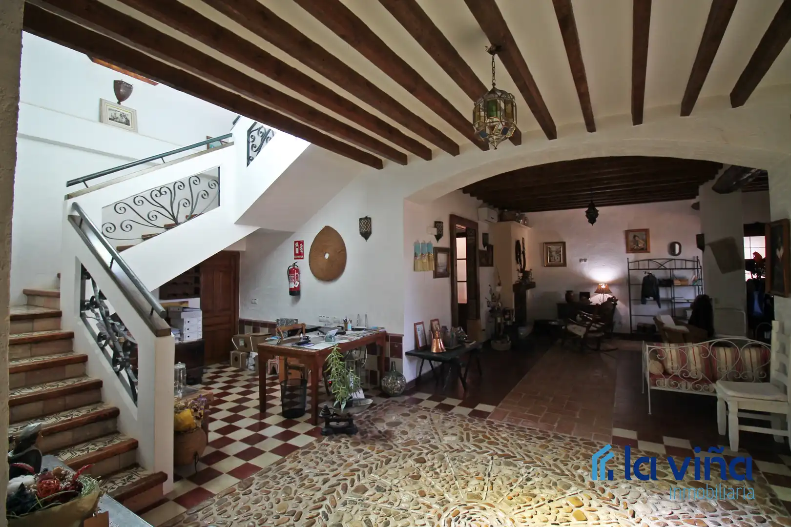 Finca rústica en venta en Martín de la Jara con Aire acondicionado, Jardín privado y Trastero