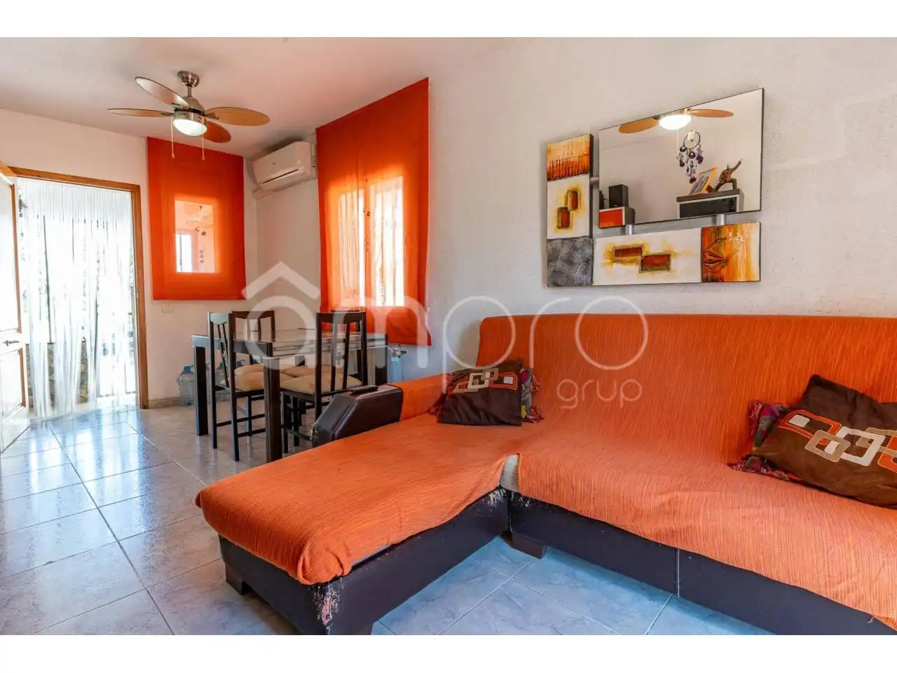 Sala d'estar de Casa o xalet en venda en La Pobla de Montornès   amb Aire condicionat, Jardí privat i Terrassa